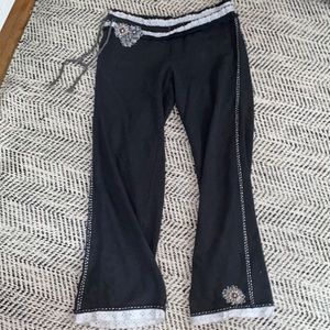 Lace Trim Flare Sweats w/ Butt Pockets